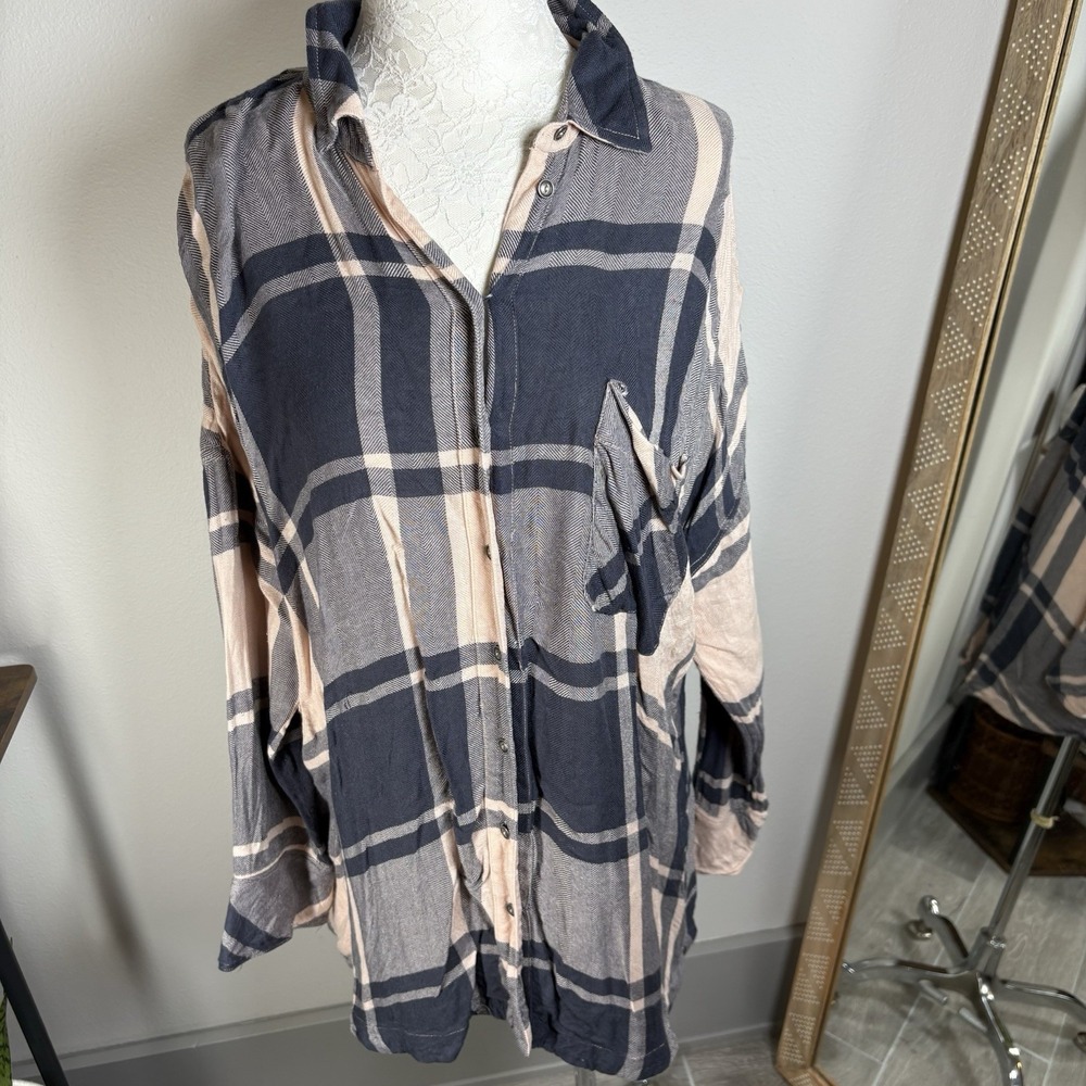 Free People Women M Navy Pink Plaid Button Down Shirt Oversized Boyfriend